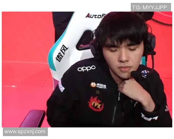 深入分析FPX战队的运营策略与战术打法解读